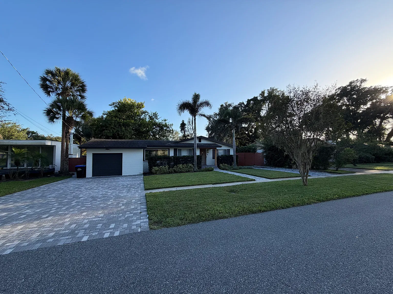 3 bed, 1339 sqft, $3,400 — Photo 3