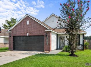 13557 Rose Dr, Walker, LA 70785