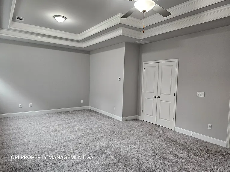 352 Newshaw Dr — Photo 31