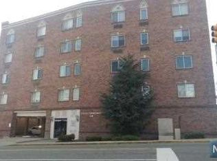 399 11th St APT 201, Palisades Park, NJ 07650