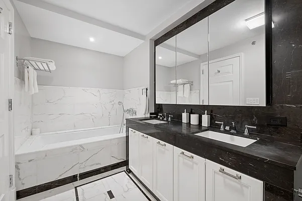 Sold by Compass | media 7