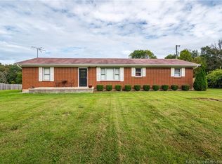 8060 S Voyles Rd, Pekin, IN 47165