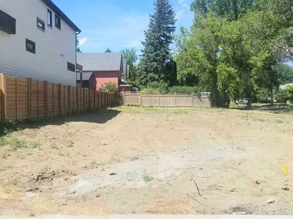 621 9th Ave S, Lethbridge, AB T1J 1T2