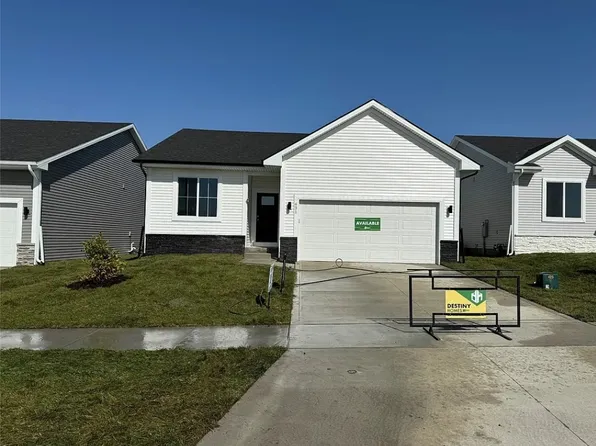 431 43rd St SW, Altoona, IA 50009