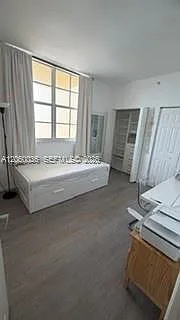 215 SW 42nd Ave #1007 — Photo 32