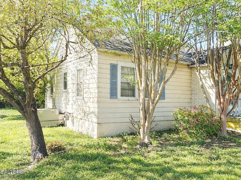 1st image of 2527 Fairmont Blvd