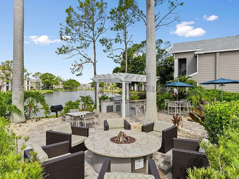 Woodmere Apartments Of Venice — Photo 9