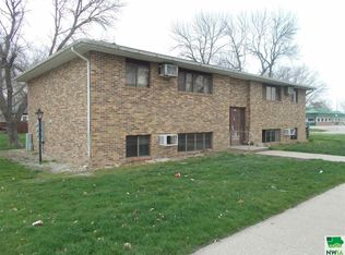 205 East St, Danbury, IA 51019