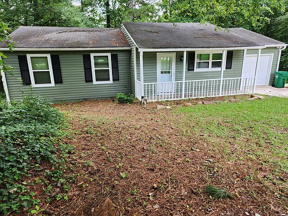 4th image of 1490 Meadowlark Dr