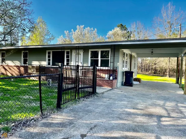 917 Alexis Rd, Centre, AL 35960