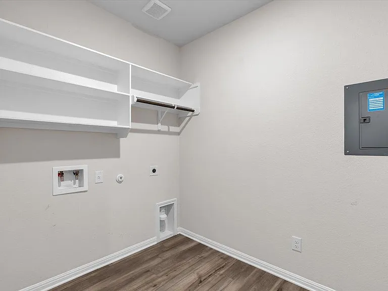 405 Grasslands Trl — Photo 14