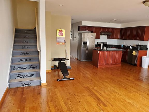 5th image of 303 Soundview Ln #2B