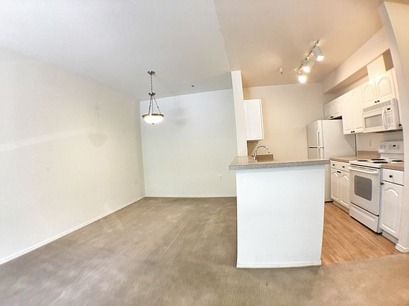 5th image of 801 Rainier Ave N Unit B307