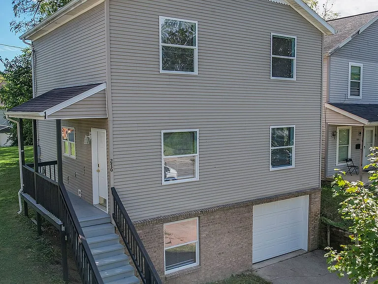 276 Franklin St — Photo 1