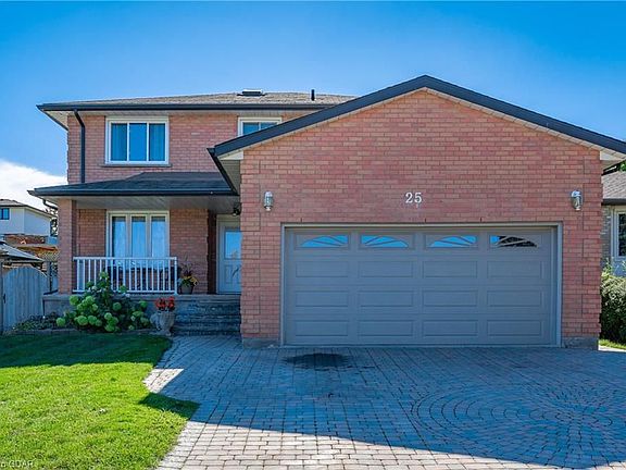 2nd image of 25 Pinnacle Cres