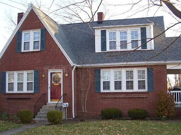 2nd image of 211 Arcadia Park #213