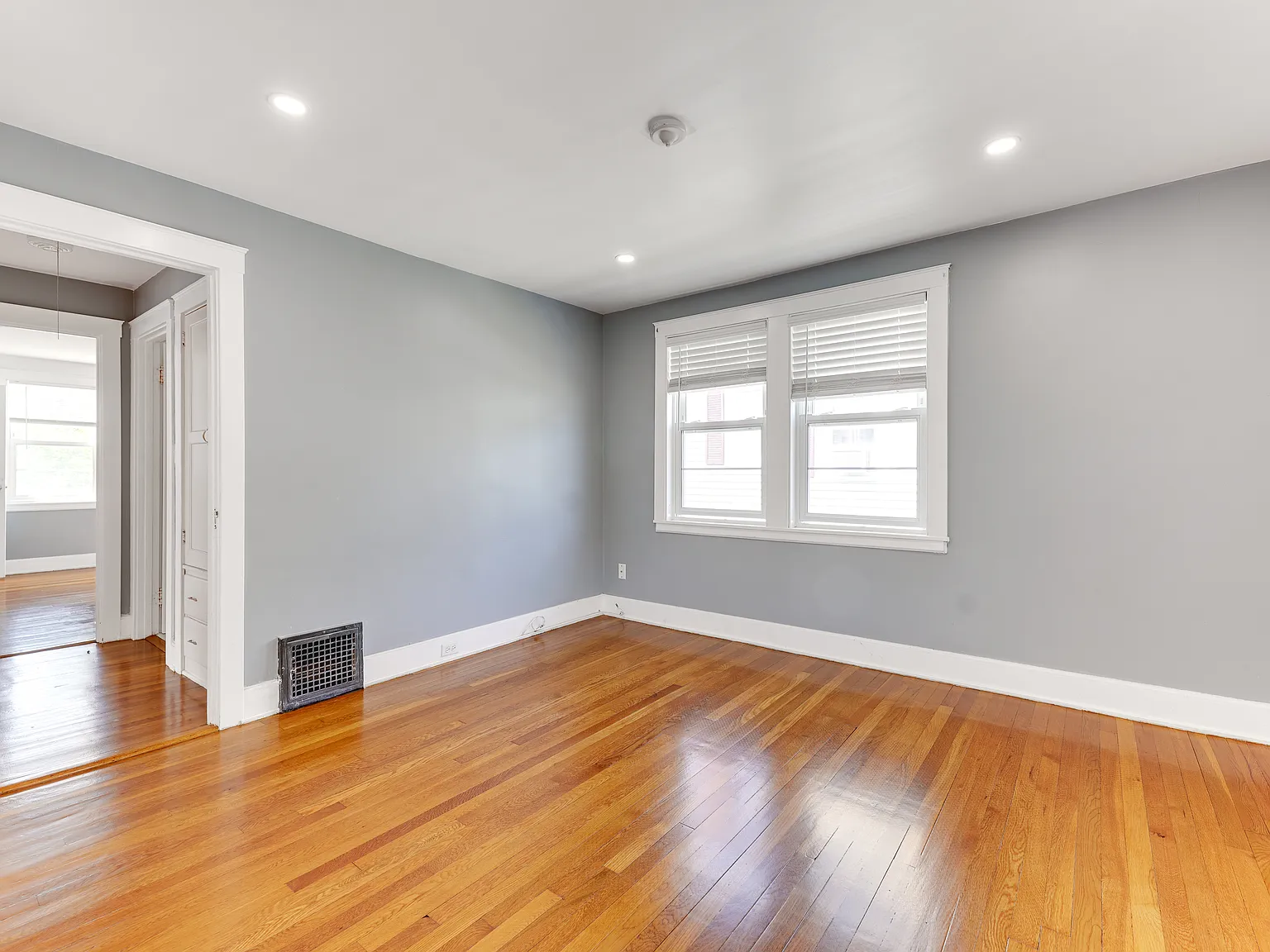 2 bed, 804 sqft, $2,500 — Photo 2
