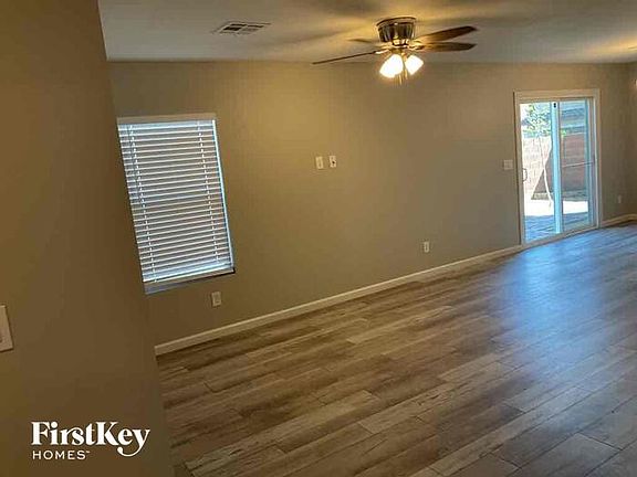 3rd image of 10976 Camden Bay St