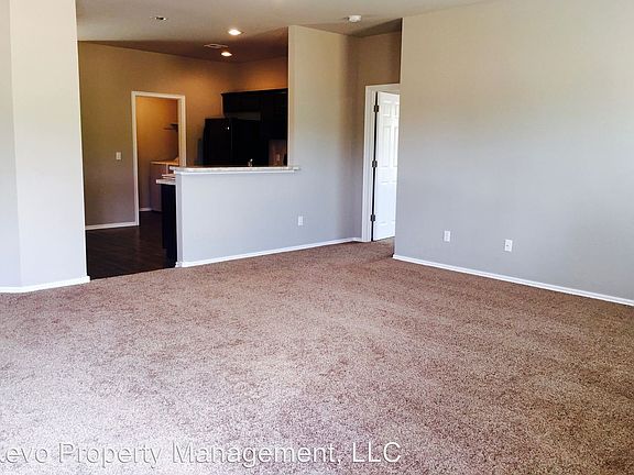 3rd image of 2916 Cider Mill Ln