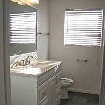 3rd image of 1521 E 12th St