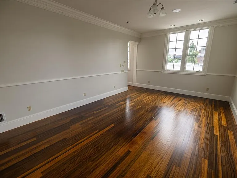 945 Westminster St #2 — Photo 14