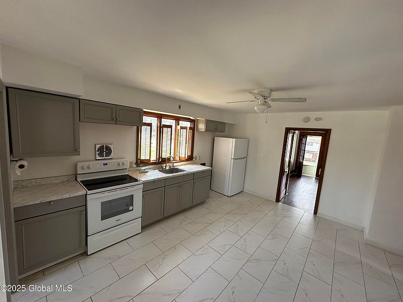 3rd image of 1109 Raymond Street