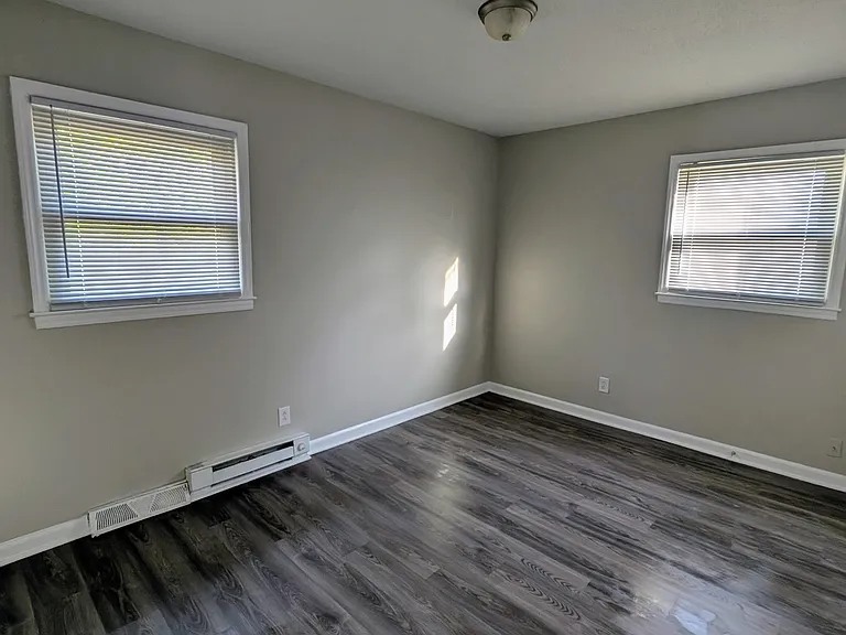 216 Lakeside Ave — Photo 15