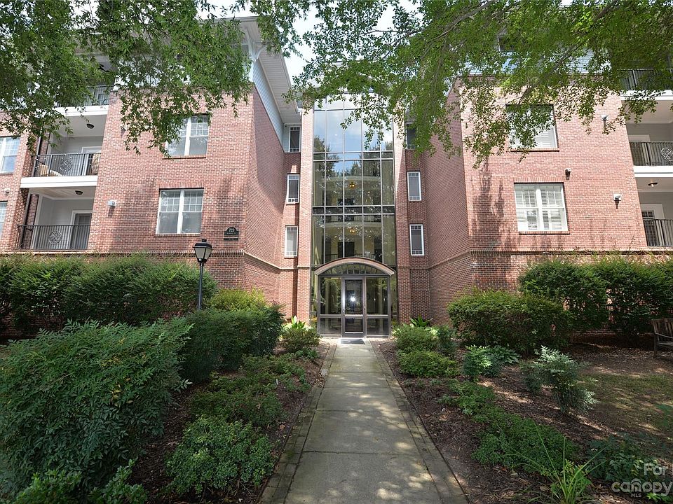 1st image of 743 Magnolia Ave