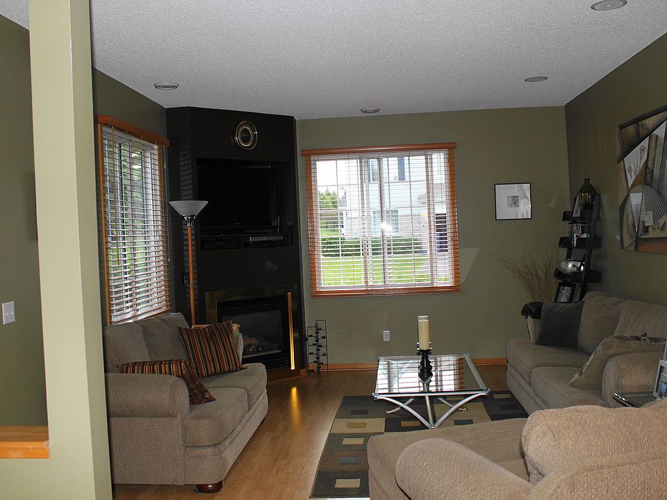 Bright main level living room with great natural light, perg