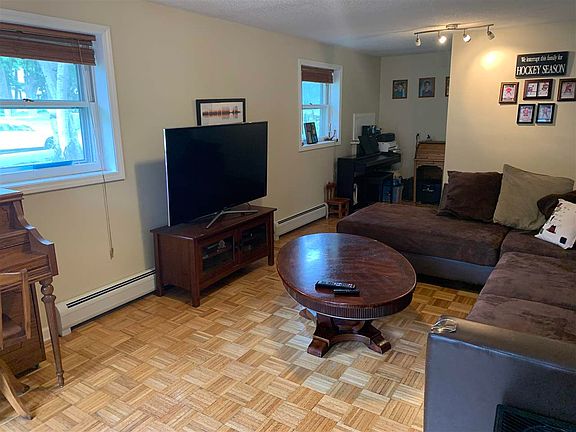 3rd image of 20 Churchill Ave