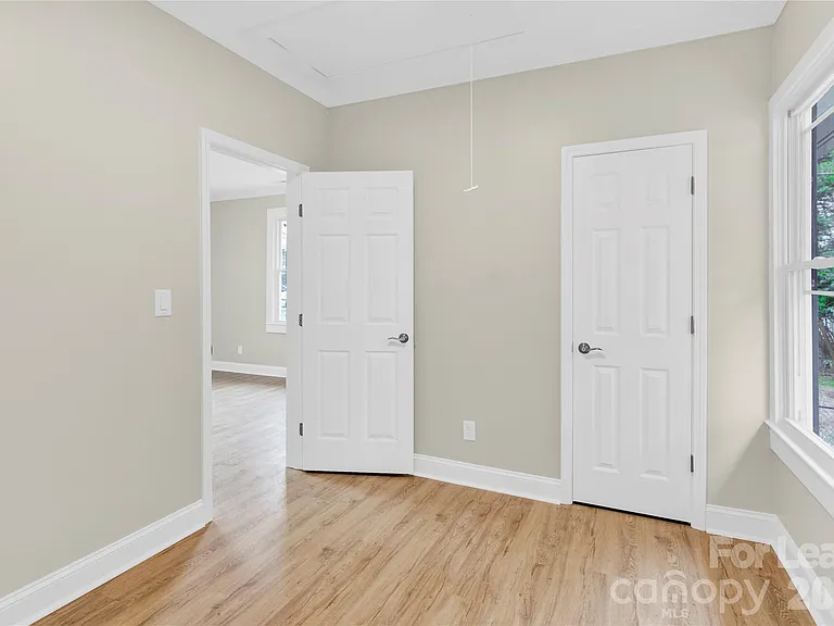 112 Dean St — Photo 15