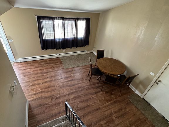 4th image of 3021 Prairie St #B