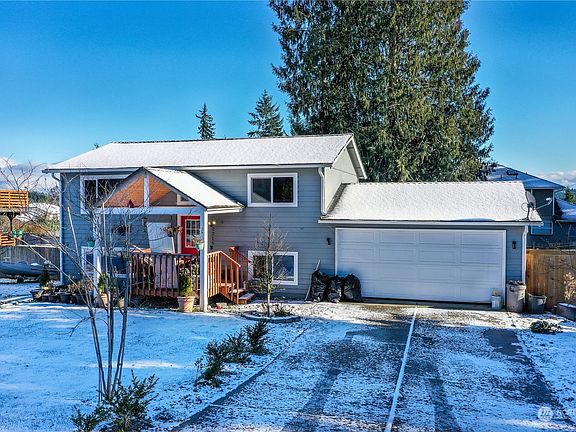 3rd image of 2715 120th Drive NE