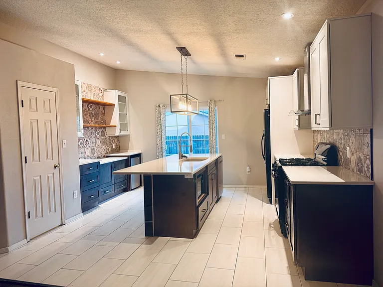 Rio Del Sol Ct NW — Photo 1
