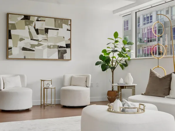 800 Avenue At Port Imperial image 9 of 41