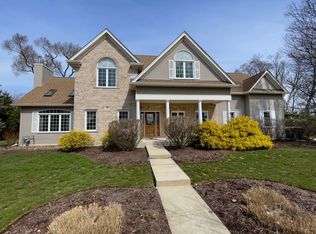 301 N Fairfield Ave, Lombard, IL