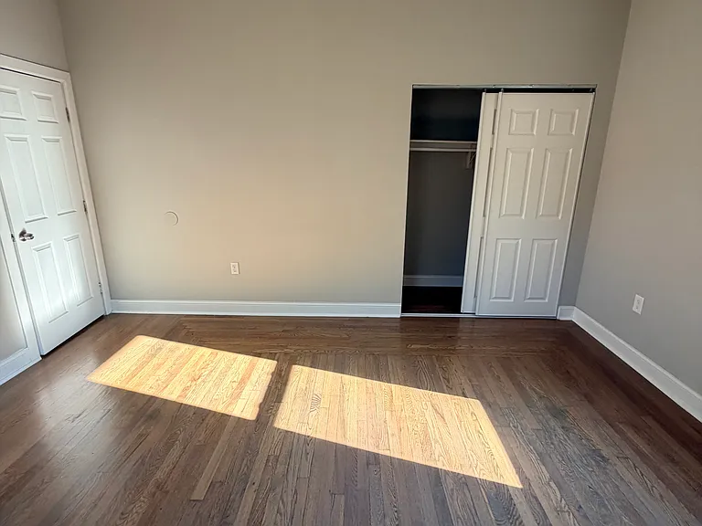 151 Howard Ave #2L — Photo 5
