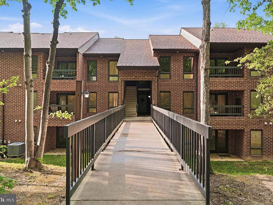 1st image of 44792 Locust Ridge Ct APT 854
