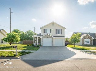 2509 Brook Ln, Manhattan, KS 66502