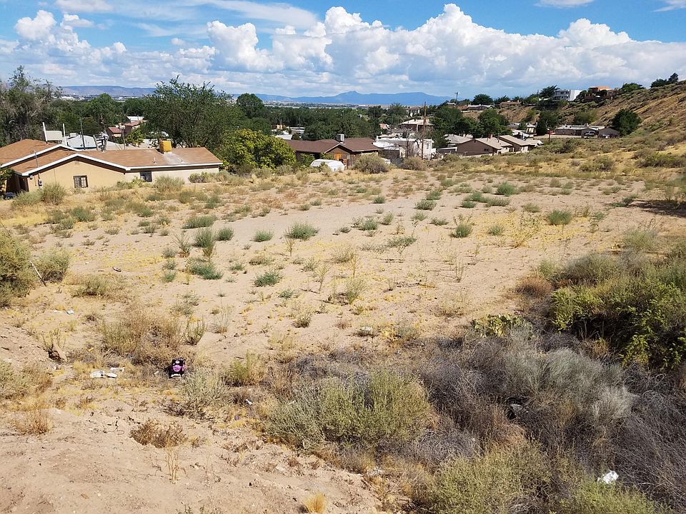 2nd image of Rincon Rd NW