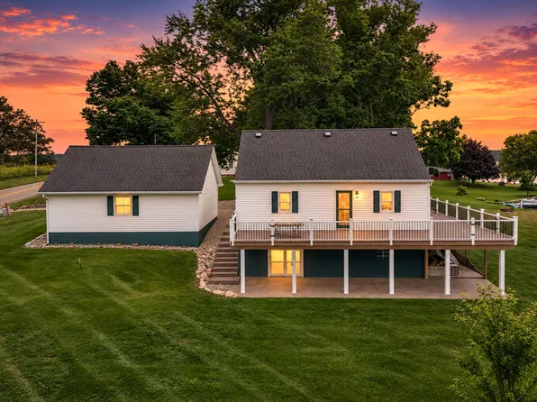 2131 Sampson Rd, Camden, MI 49232