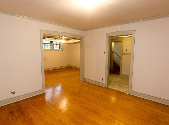 5th image of 1355 W Winona St #H
