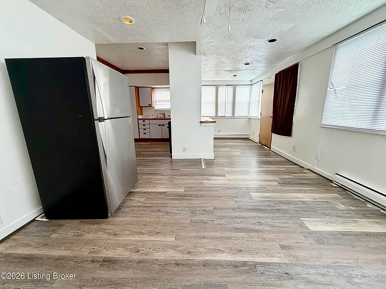 900 Beecher St — Photo 5
