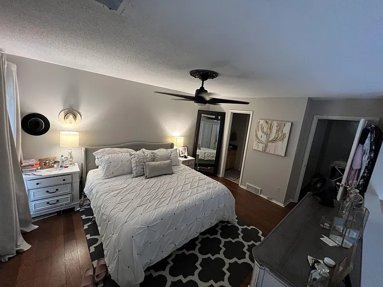 768 Roland St — Photo 11