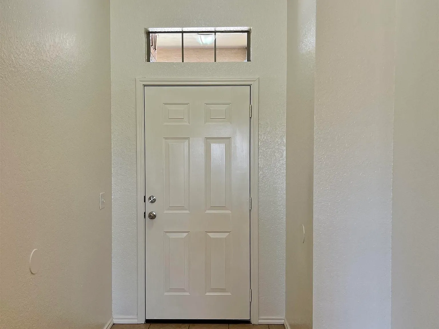 3 bed, 2.0 bath, 1460 sqft, $2,200 — Photo 3