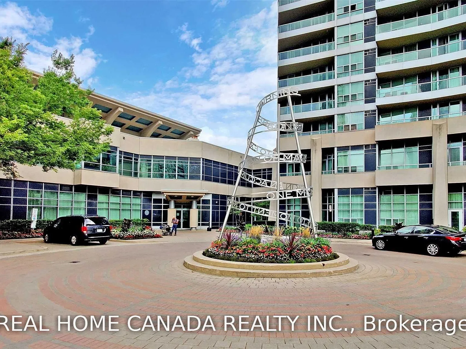 3 bed, $2,400 — Photo 2