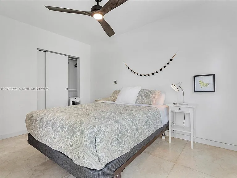 16473 NE 31st Ave — Photo 28