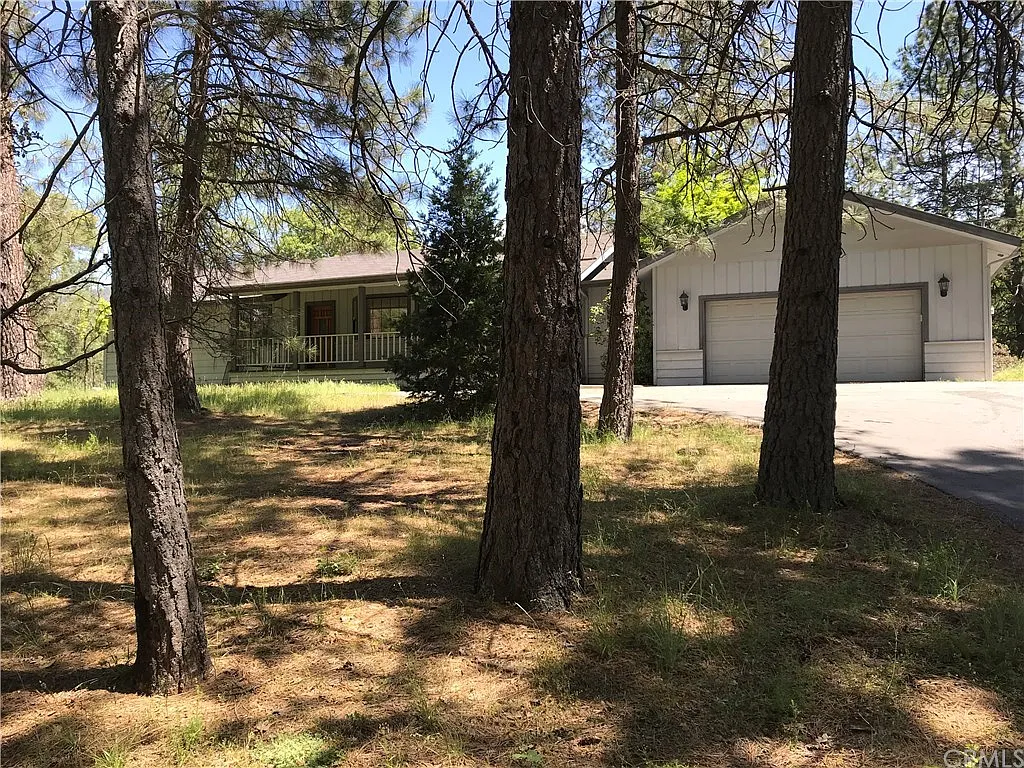 5556 Meadow Ln photo 1