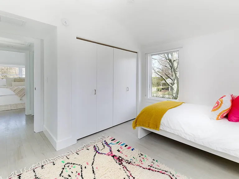 70 Powell Ave — Photo 15