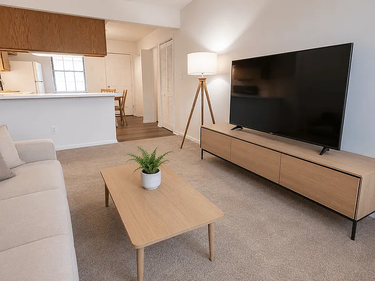 The Court at Sandstone Apartments — Photo 11